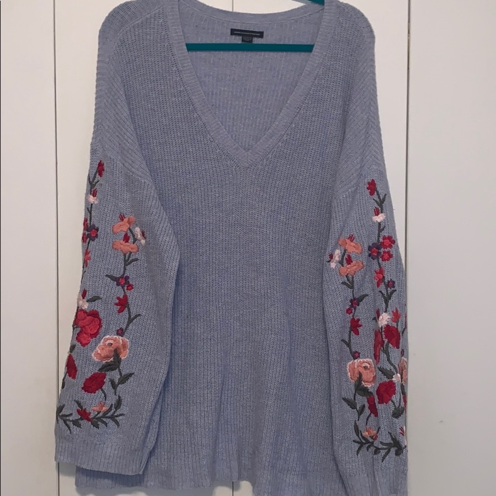 Beautiful embroidered v-neck sweater